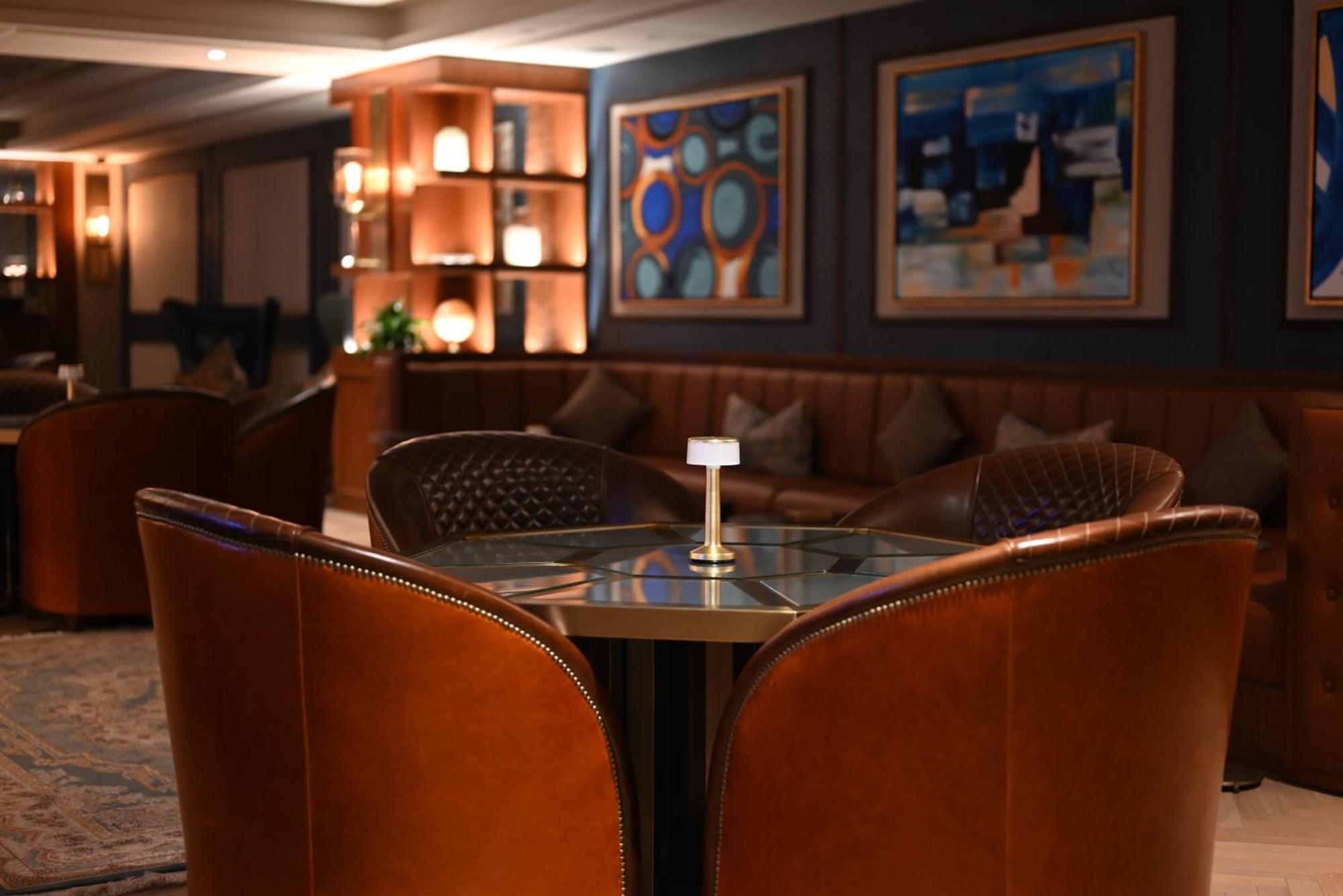 Mansard Riyadh, A Radisson Collection Hotel Eksteriør billede The Club at London Heathrow Airport