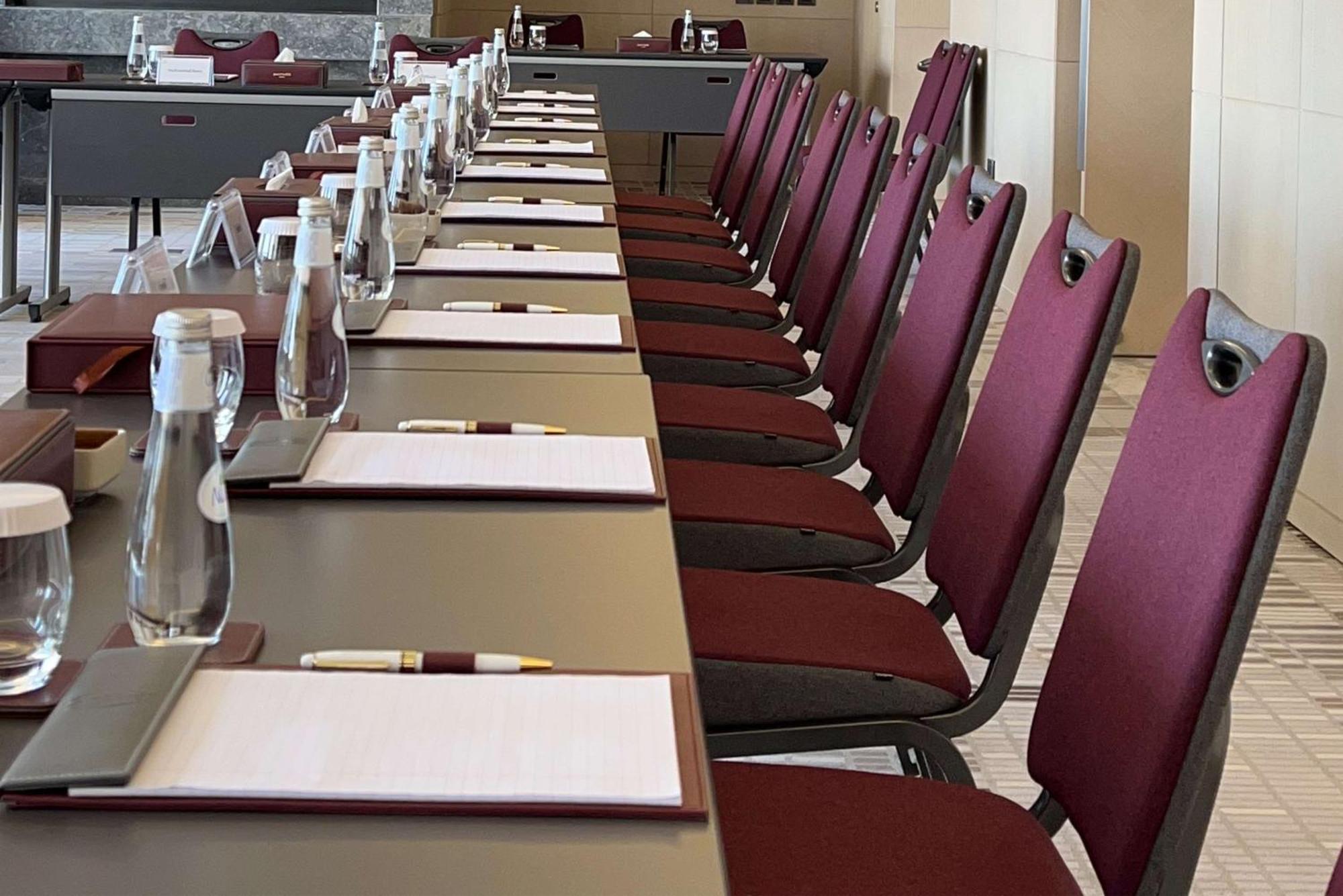 Mansard Riyadh, A Radisson Collection Hotel Eksteriør billede A meeting room