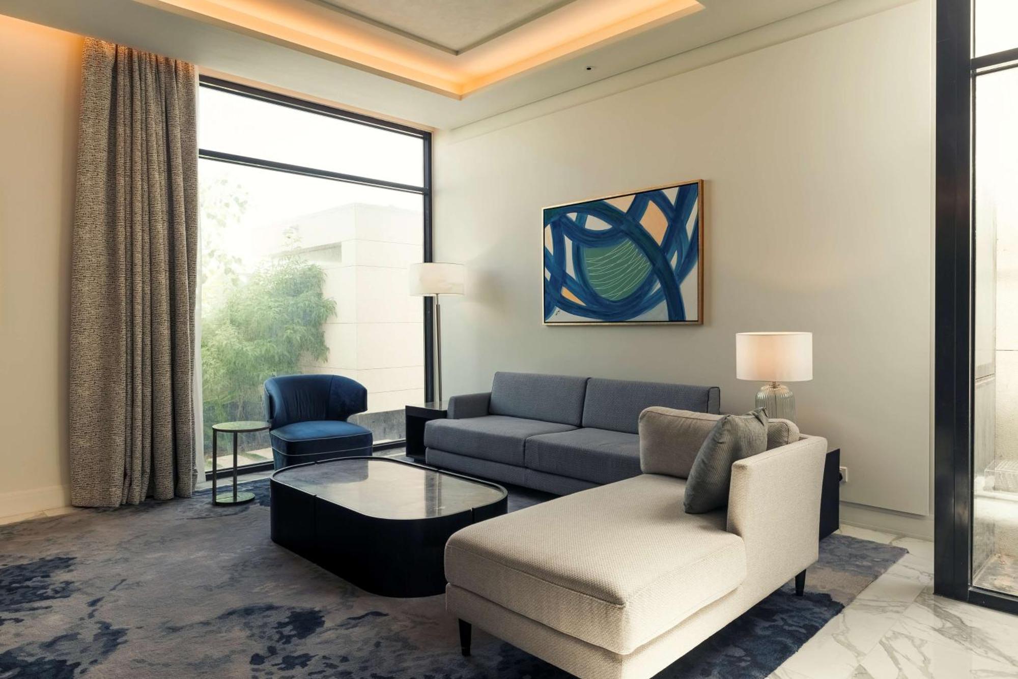 Mansard Riyadh, A Radisson Collection Hotel Eksteriør billede A living room at the hotel