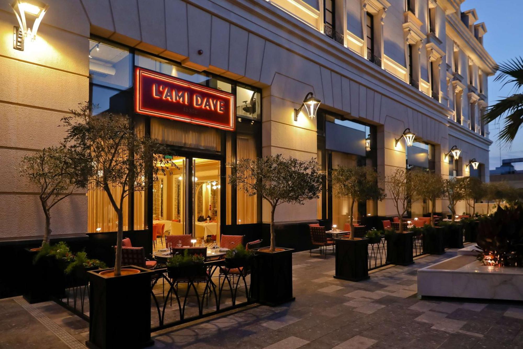 Mansard Riyadh, A Radisson Collection Hotel Eksteriør billede L'Ami Bar